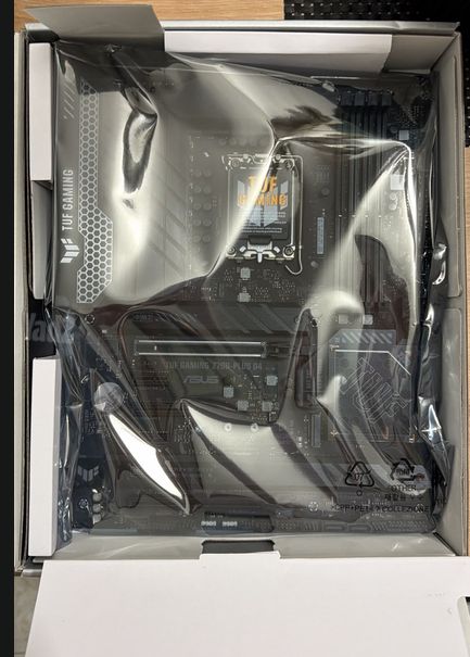 לוח אם ASUS TUF GAMING Z790