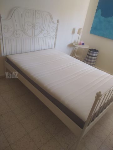 מיטת איקאה
