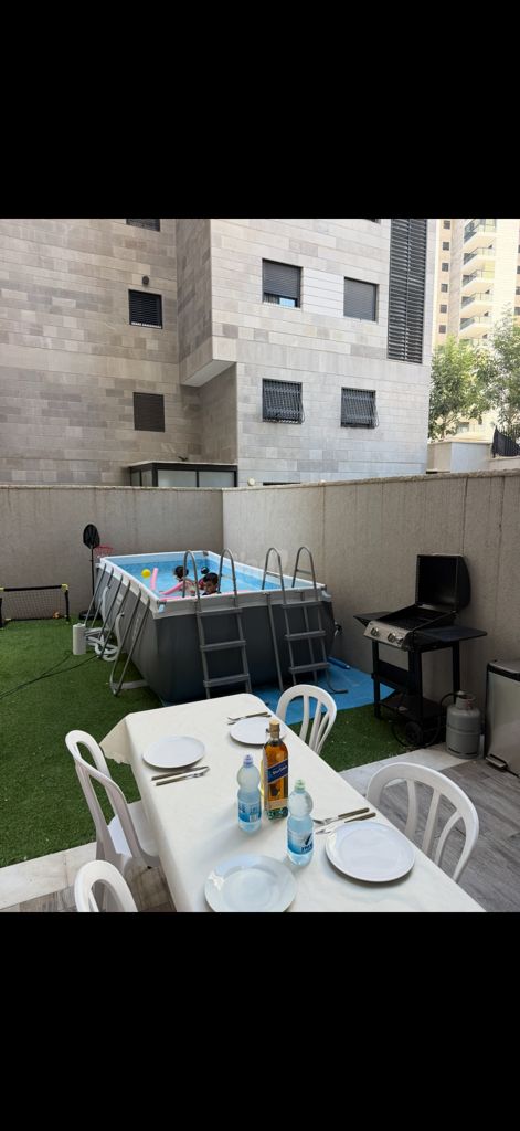 בריכה כולל הכל של BESTWAY חדשה