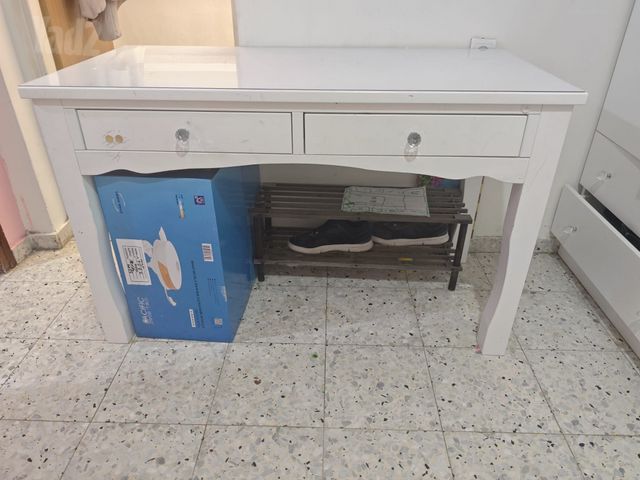 שולחן לחדר ילדות