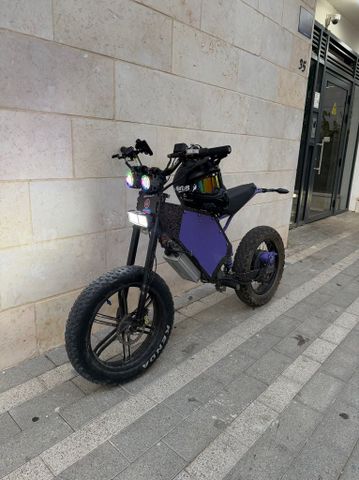 אינדורו