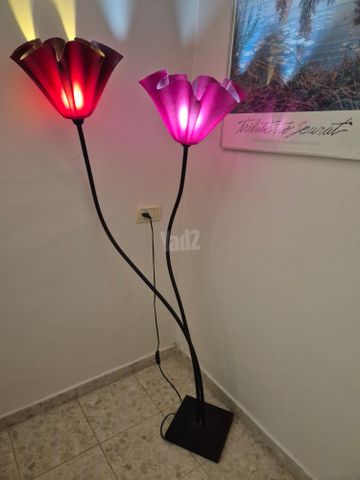 מנורה על רגל
