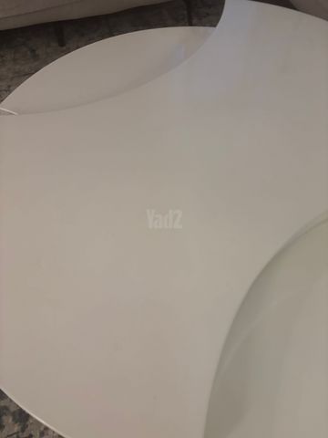 שולחן
