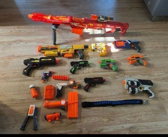 אוסף רובי Nerf מקוריים