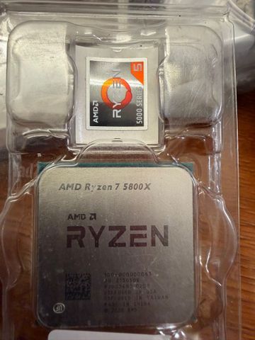 מעבד ryzen r7 5800x  AM4