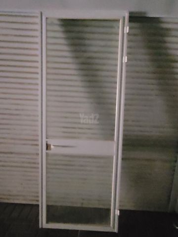דלת אלומיניום אזזה