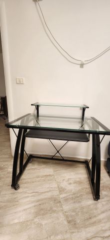 שולחן מחשב