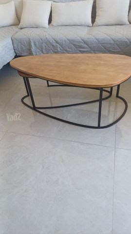 2 שולחות עץ לסלון