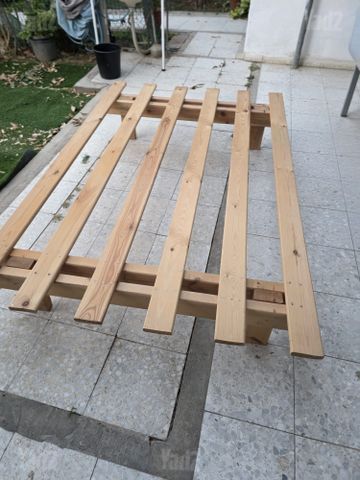 בסיס מיטה