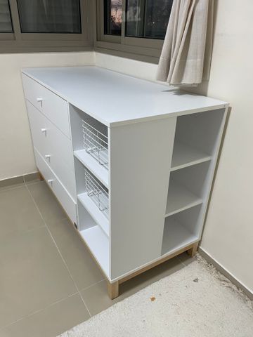 שידת החתלה
