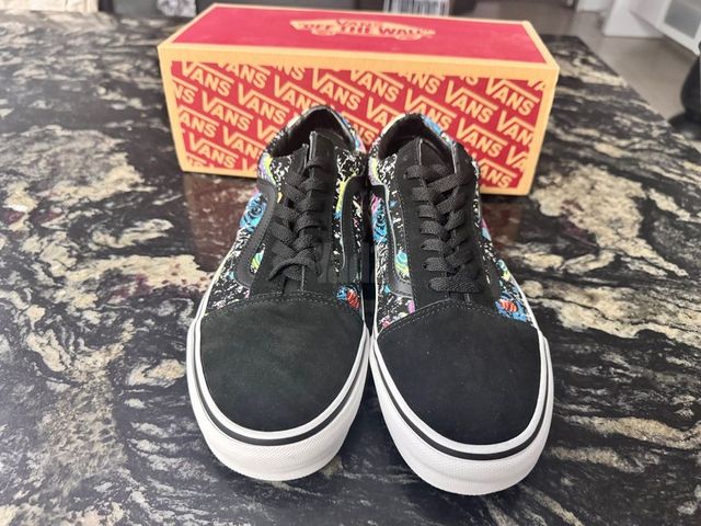 נעליים Vans