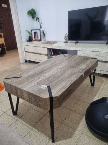 שולחן
