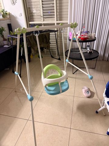 נדנדה לקטנטנים