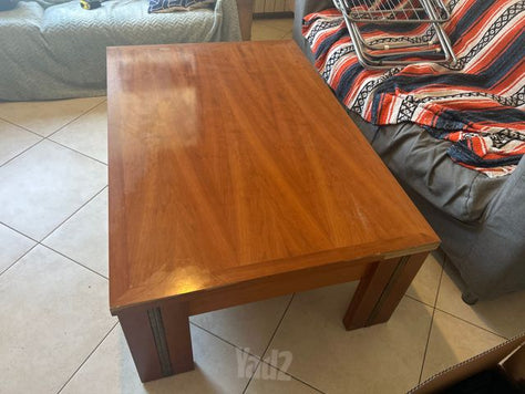 שולחן עץ לסלון