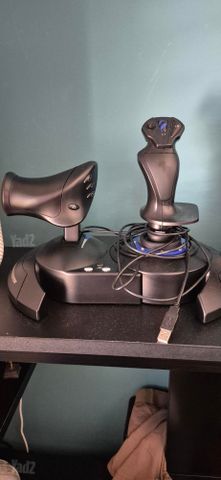 Thrustmaster T.Flight Hotas 4