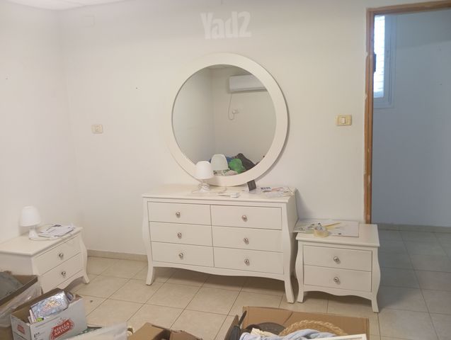 רהיטים