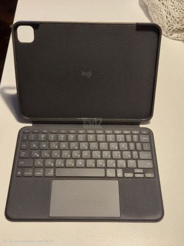 Logitech Combo Touch iPad 11'