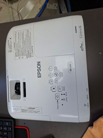 מקרן Epson Eb-x49
