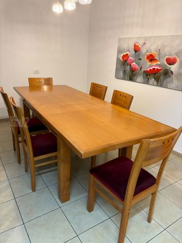 שולחן