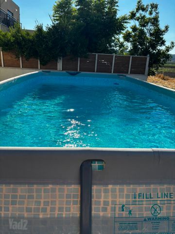בריכת שחיה summer waves