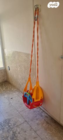 נדנדה לתינוק