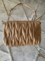 תיק miu miu