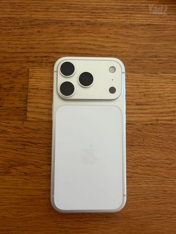 iPhone 17 pro 512gb Silver