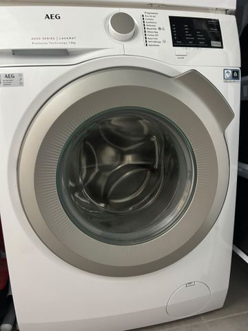 מכונת כביסה AEG