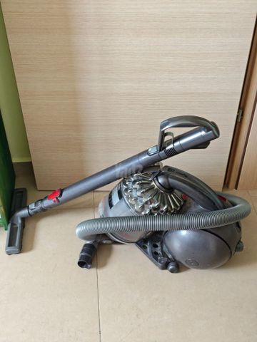 Dyson dc 52