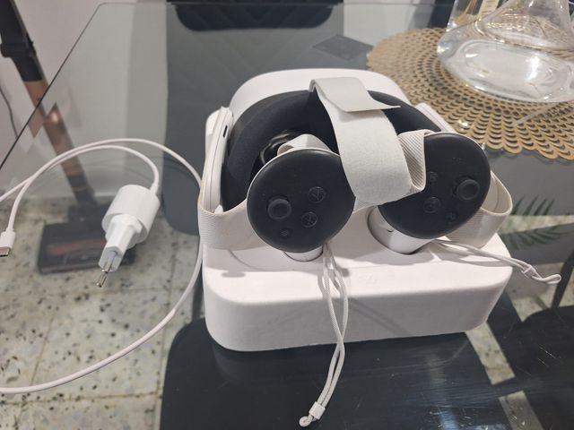VR  - Meta