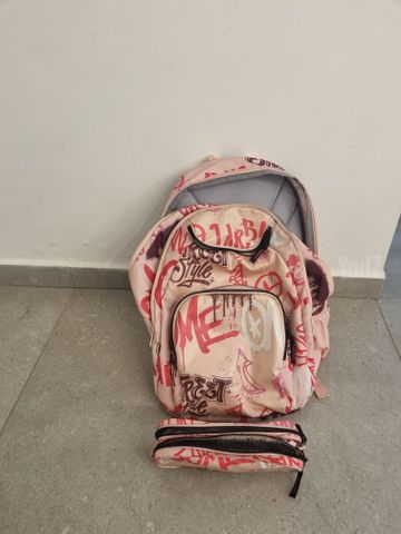 תיק בית ספר