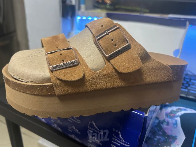 BIRKENSTOCK נעל