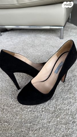 נעלי עקב Prada Black Suede