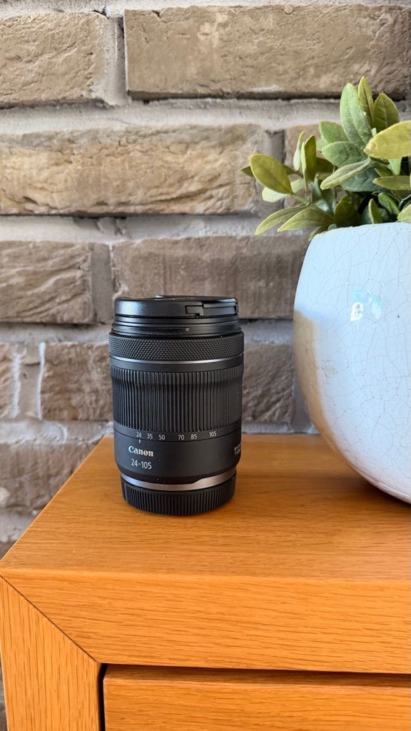 עדשת 24-105mm Canon