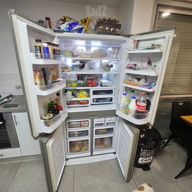 מקרר שארפ