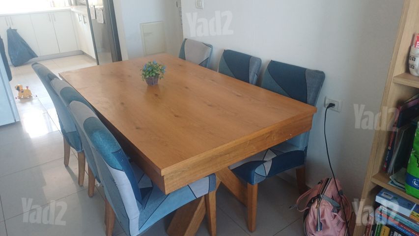 שולחן אוכל