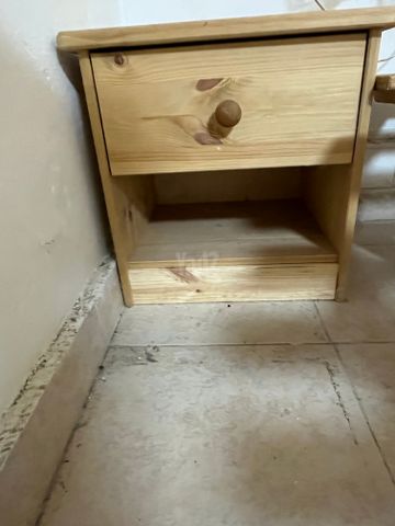 2 שידות עץ