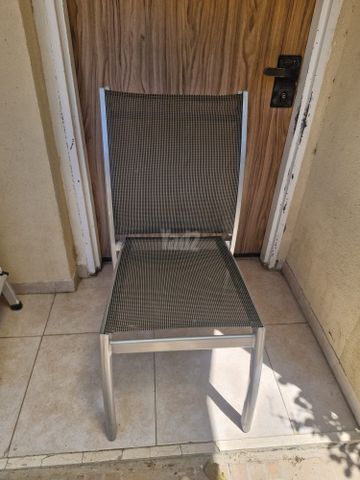כיסא אלומניום