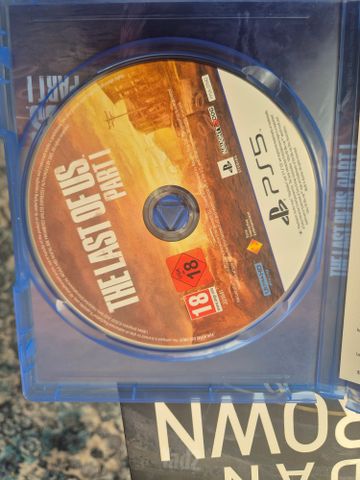 The last of us part 1 ps 5