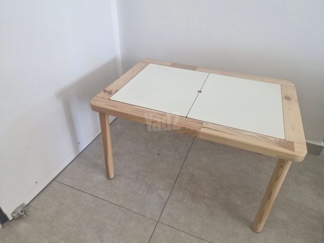 שולחן לילדים