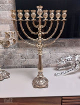 חנוכיה כסף