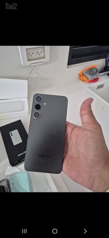 S24 וs24 plus