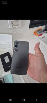 S24 וs24 plus