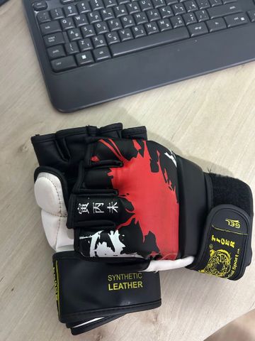 כפפות mma פתוחות