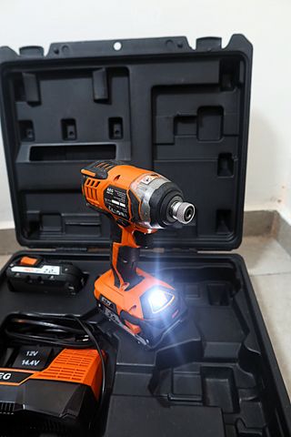מברגה אימפקט AEG 18V
