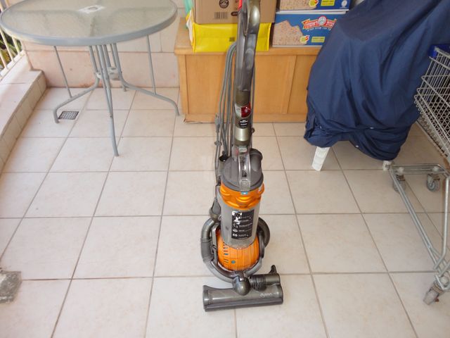 שואב אבק DYSON ANIMAL  DC25