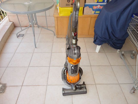 שואב אבק DYSON ANIMAL  DC25