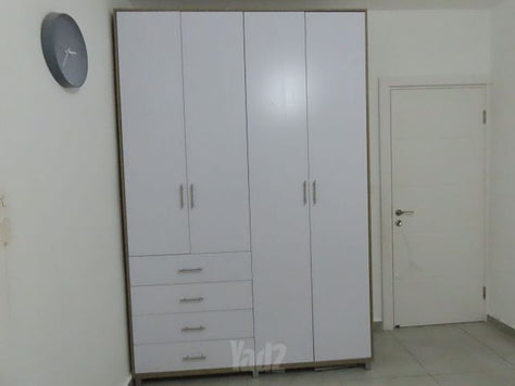 ארון בגדים
