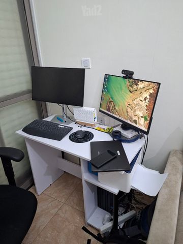 שולחן מחשב