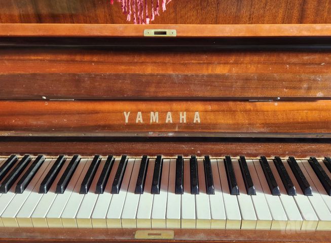 פסנתר Yamaha U2